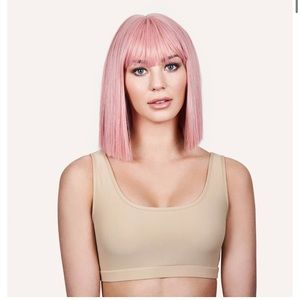 Hi, I’m Uma Wig Pink